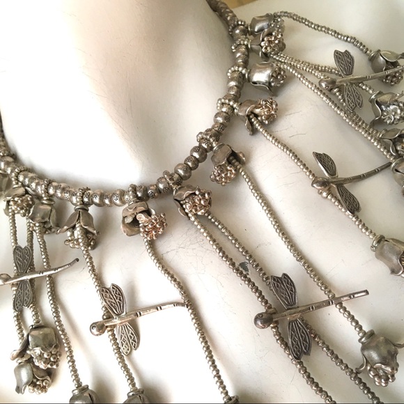 Dragonfly Flowers hanging Sterling Silver necklace - Picture 4 of 9